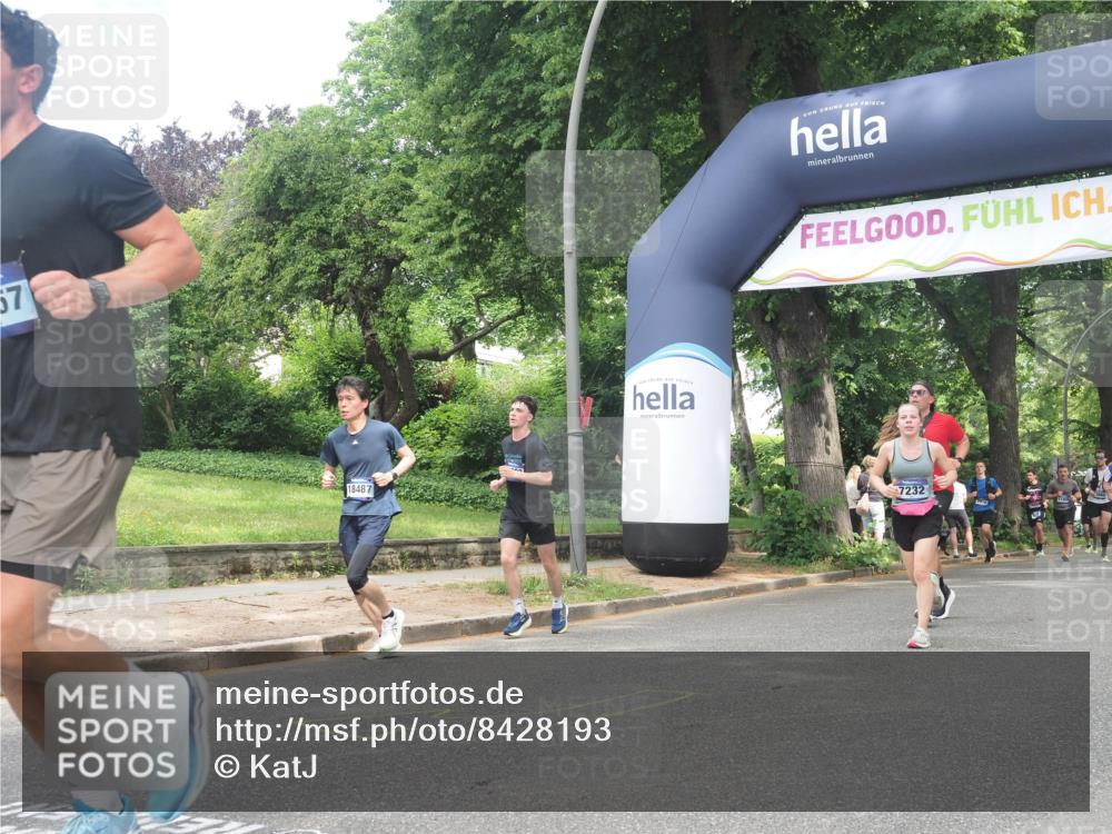 29.06.2025 - hella hamburg halbmarathon KatJ http://msf.ph/oto/8428193 29.06.2025 10:40:32 Zwischen KM18-KM19 1061, 1499, 2074, 6628, 6877, 6897, 7232 meine-sportfotos.de