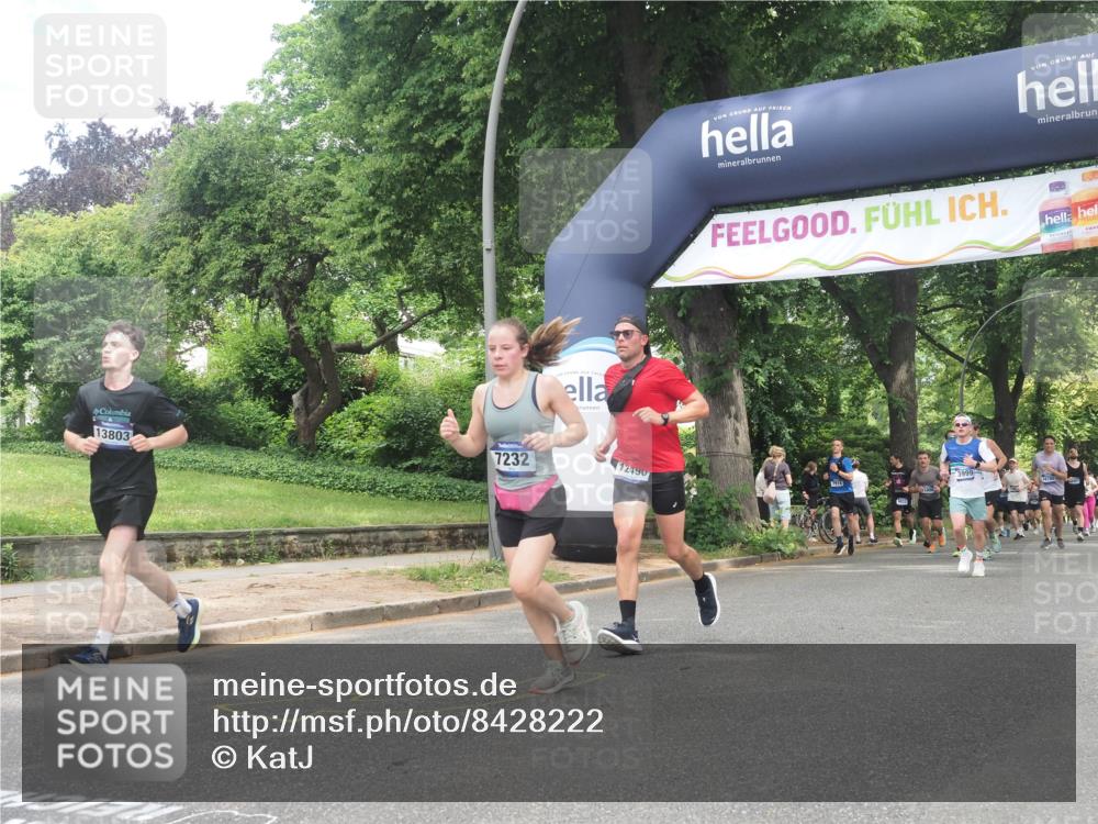 29.06.2025 - hella hamburg halbmarathon KatJ http://msf.ph/oto/8428222 29.06.2025 10:40:33 Zwischen KM18-KM19 1499, 2074, 3999, 6877, 6897, 7232 meine-sportfotos.de