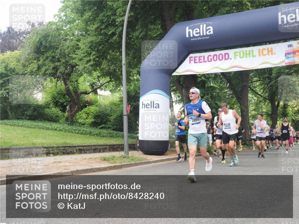 29.06.2025 - hella hamburg halbmarathon KatJ http://msf.ph/oto/8428240 29.06.2025 10:40:35 Zwischen KM18-KM19 2074, 3999, 6877, 7232 meine-sportfotos.de