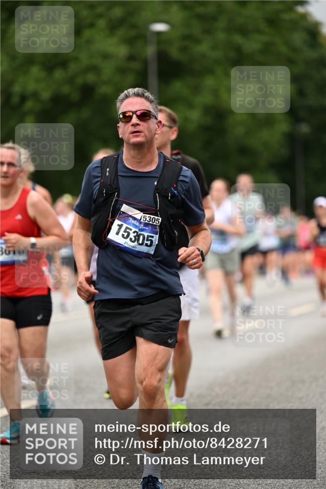 29.06.2025 - hella hamburg halbmarathon Dr. Thomas Lammeyer http://msf.ph/oto/8428271 29.06.2025 10:51:08 Kennedybrücke 1004, 1033, 1100, 1104, 1371, 1375, 1429, 1608, 1837, 1961, 1999, 2423, 2662, 2665, 2697, 2773, 2813, 3410, 3896, 4104, 4306, 4317, 4448, 4483, 5635, 5697, 5769, 5770, 5854, 5892, 6392, 6485, 6623, 7073, 7268, 7364, 7368, 7374, 7430, 7431, 8010, 8047, 8486, 8706, 8967, 9120, 9121, 9337, 9426, 9774, 9949, 10329, 11160, 11361, 11408 meine-sportfotos.de