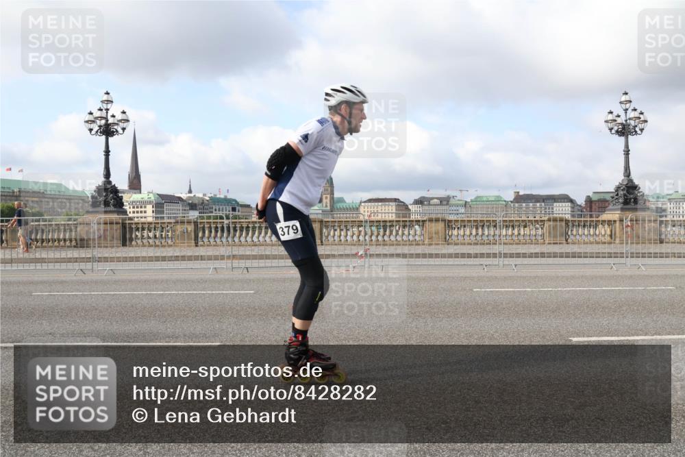 29.06.2025 - hella hamburg halbmarathon Lena Gebhardt http://msf.ph/oto/8428282 29.06.2025 08:59:29 Lombardsbrücke 379 meine-sportfotos.de