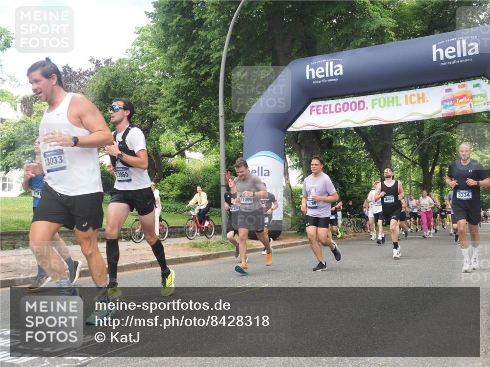 29.06.2025 - hella hamburg halbmarathon KatJ http://msf.ph/oto/8428318 29.06.2025 10:40:38 Zwischen KM18-KM19 3334, 3999, 6723, 7232, 7918 meine-sportfotos.de