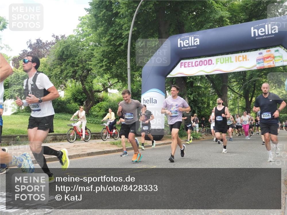 29.06.2025 - hella hamburg halbmarathon KatJ http://msf.ph/oto/8428333 29.06.2025 10:40:38 Zwischen KM18-KM19 3334, 3999, 6723, 7232, 7918 meine-sportfotos.de
