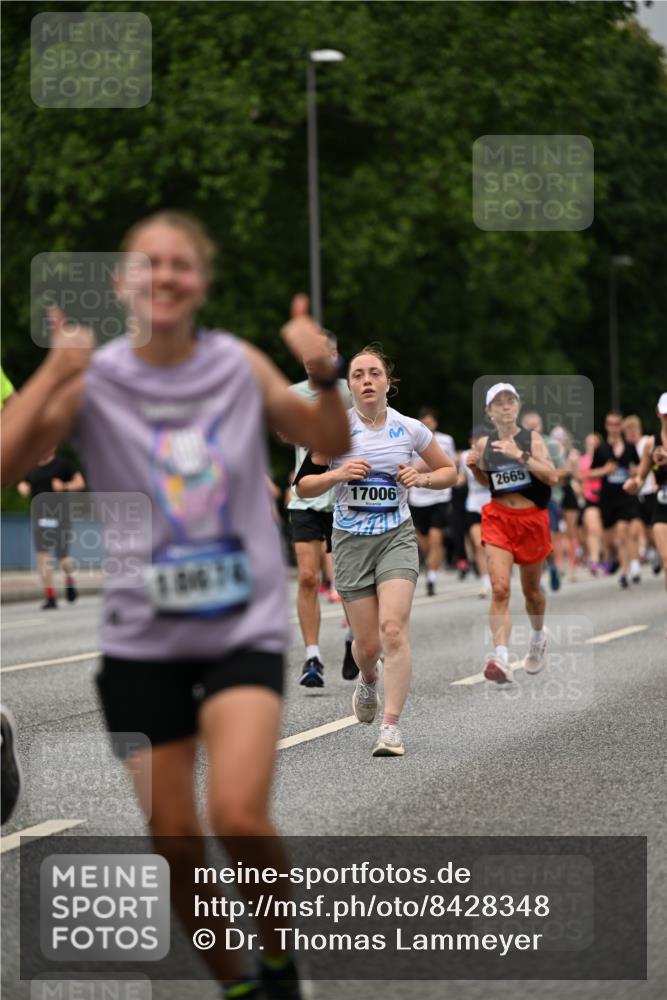 29.06.2025 - hella hamburg halbmarathon Dr. Thomas Lammeyer http://msf.ph/oto/8428348 29.06.2025 10:51:10 Kennedybrücke 1004, 1100, 1104, 1371, 1375, 1429, 1608, 1837, 1961, 1999, 2327, 2423, 2662, 2665, 2697, 2813, 3410, 3896, 4104, 4306, 4448, 4483, 5635, 5697, 5769, 5770, 5854, 5892, 6392, 6485, 6623, 6740, 7073, 7268, 7364, 7368, 7374, 7430, 7431, 8010, 8047, 8486, 8706, 8967, 9120, 9121, 9337, 9426, 9774, 9949, 10514, 10515, 11160, 11361, 11408 meine-sportfotos.de