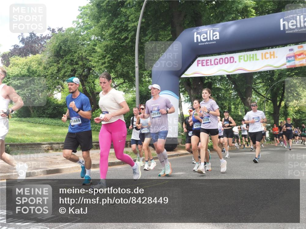 29.06.2025 - hella hamburg halbmarathon KatJ http://msf.ph/oto/8428449 29.06.2025 10:40:43 Zwischen KM18-KM19 1267, 3334, 5077, 6723, 7509, 7918, 8335 meine-sportfotos.de