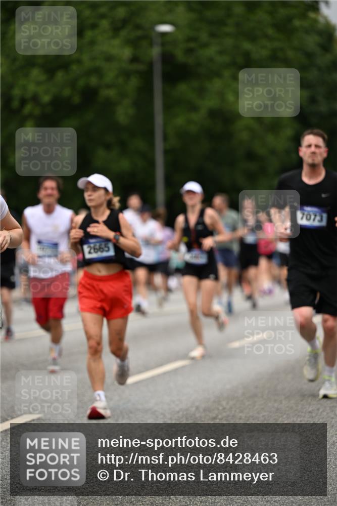 29.06.2025 - hella hamburg halbmarathon Dr. Thomas Lammeyer http://msf.ph/oto/8428463 29.06.2025 10:51:13 Kennedybrücke 1004, 1100, 1104, 1371, 1375, 1608, 1837, 1961, 1999, 2162, 2327, 2423, 2537, 2662, 2665, 2697, 3406, 3407, 3896, 4104, 4448, 4483, 5635, 5697, 5769, 5770, 5854, 5892, 6392, 6485, 6623, 6740, 7073, 7268, 7364, 7368, 7374, 7430, 7431, 8010, 8047, 8486, 8706, 8967, 9120, 9121, 9337, 9426, 9557, 9774, 9949, 10514, 10515, 10591, 11160, 11408 meine-sportfotos.de