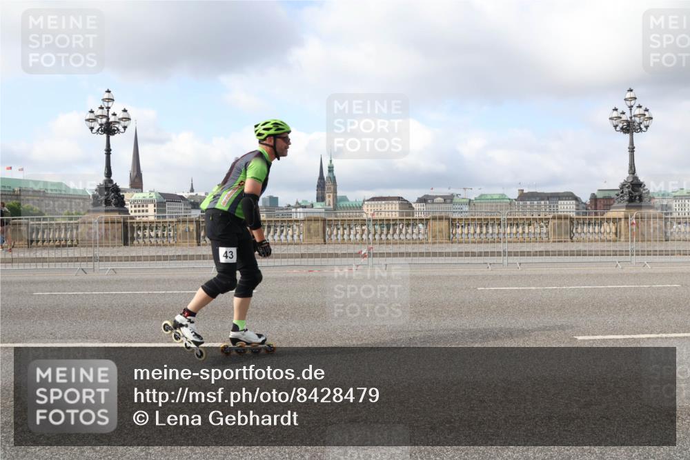 29.06.2025 - hella hamburg halbmarathon Lena Gebhardt http://msf.ph/oto/8428479 29.06.2025 08:59:30 Lombardsbrücke 43 meine-sportfotos.de