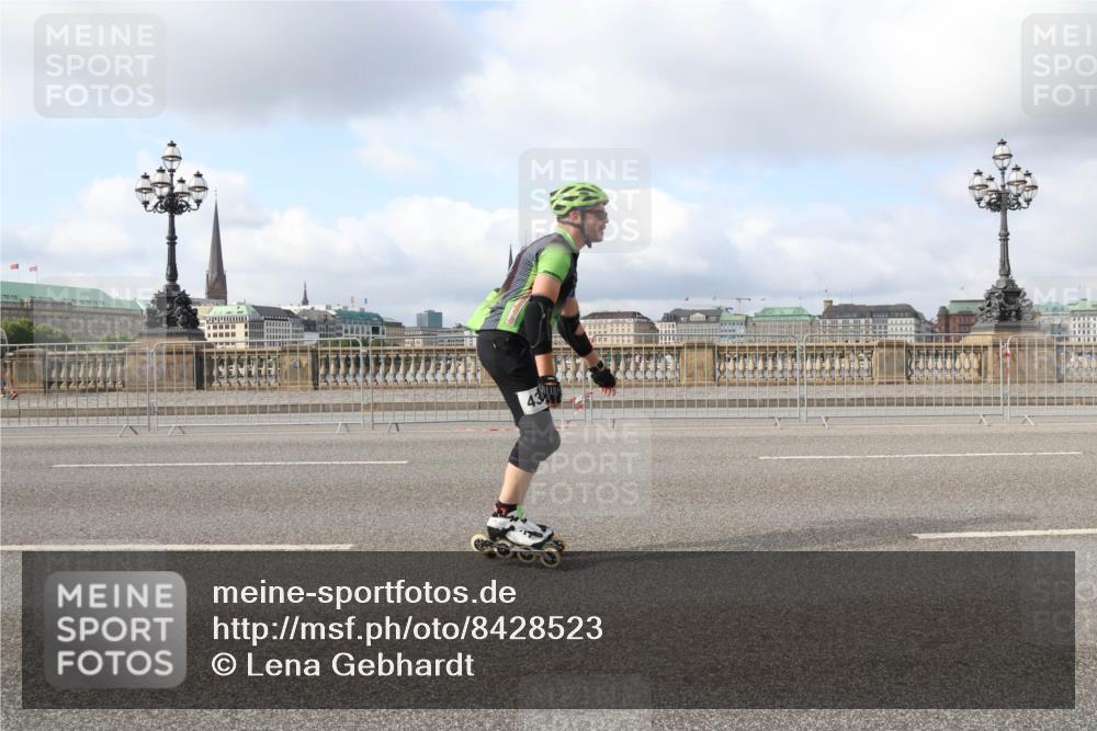 29.06.2025 - hella hamburg halbmarathon Lena Gebhardt http://msf.ph/oto/8428523 29.06.2025 08:59:30 Lombardsbrücke 43 meine-sportfotos.de
