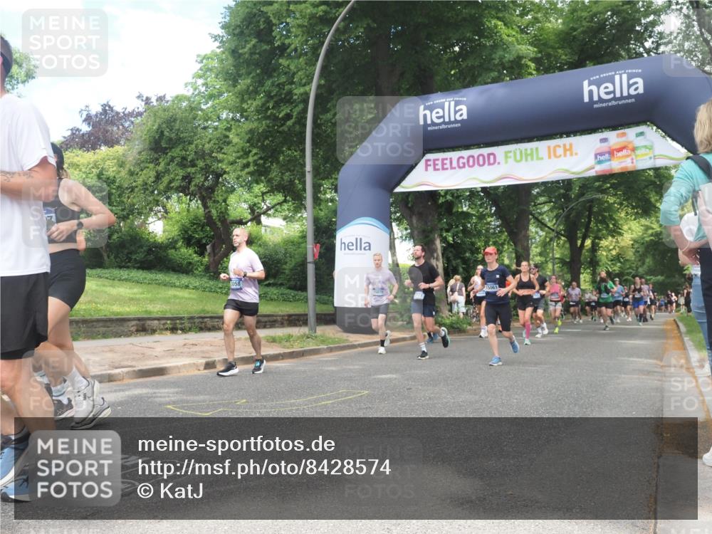 29.06.2025 - hella hamburg halbmarathon KatJ http://msf.ph/oto/8428574 29.06.2025 10:40:46 Zwischen KM18-KM19 1267, 2058, 2771, 5077, 6723, 7509, 8335 meine-sportfotos.de