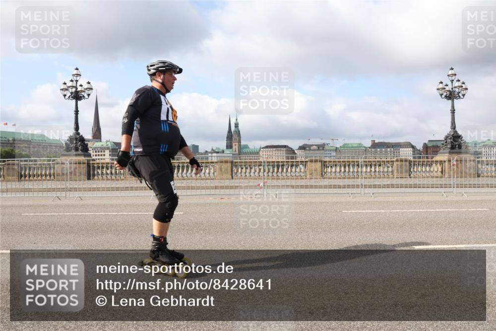 29.06.2025 - hella hamburg halbmarathon Lena Gebhardt http://msf.ph/oto/8428641 29.06.2025 08:59:34 Lombardsbrücke  meine-sportfotos.de