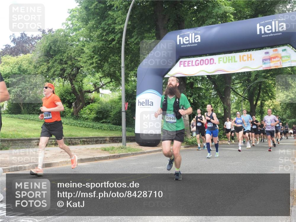 29.06.2025 - hella hamburg halbmarathon KatJ http://msf.ph/oto/8428710 29.06.2025 10:40:51 Zwischen KM18-KM19 2058, 2099, 2771, 6762, 7478 meine-sportfotos.de
