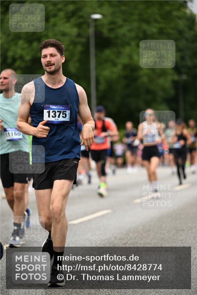 29.06.2025 - hella hamburg halbmarathon Dr. Thomas Lammeyer http://msf.ph/oto/8428774 29.06.2025 10:51:22 Kennedybrücke 1004, 1100, 1371, 1375, 1555, 1608, 1837, 1961, 1999, 2162, 2327, 2537, 2556, 2662, 2665, 2697, 3277, 3339, 3406, 3407, 3823, 4104, 4325, 4483, 5697, 5854, 5892, 6485, 6623, 6740, 6995, 7073, 7268, 7364, 7368, 7374, 7430, 7431, 7827, 7960, 8047, 8131, 8541, 8706, 8967, 9557, 9949, 10511, 10514, 10515, 10591, 11160, 11378, 11408 meine-sportfotos.de