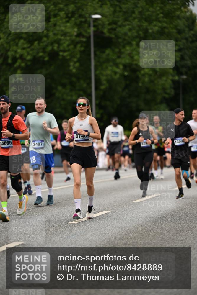 29.06.2025 - hella hamburg halbmarathon Dr. Thomas Lammeyer http://msf.ph/oto/8428889 29.06.2025 10:51:24 Kennedybrücke 1004, 1371, 1375, 1555, 1608, 1837, 1961, 1999, 2162, 2327, 2537, 2556, 2662, 2665, 2697, 3277, 3339, 3406, 3407, 3823, 4325, 4483, 5697, 5895, 6485, 6623, 6740, 6995, 7073, 7268, 7364, 7368, 7374, 7430, 7431, 7827, 7960, 8131, 8541, 8967, 9092, 9557, 9949, 10511, 10514, 10515, 10591, 11160, 11378 meine-sportfotos.de