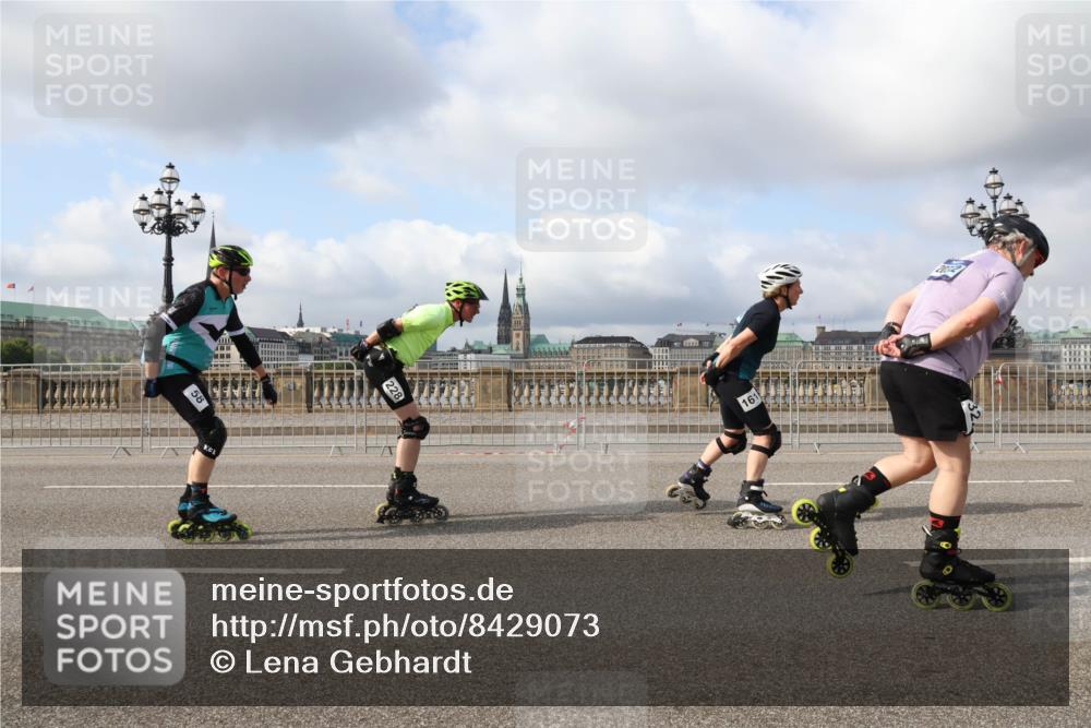 29.06.2025 - hella hamburg halbmarathon Lena Gebhardt http://msf.ph/oto/8429073 29.06.2025 08:59:40 Lombardsbrücke 58, 228, 161 meine-sportfotos.de