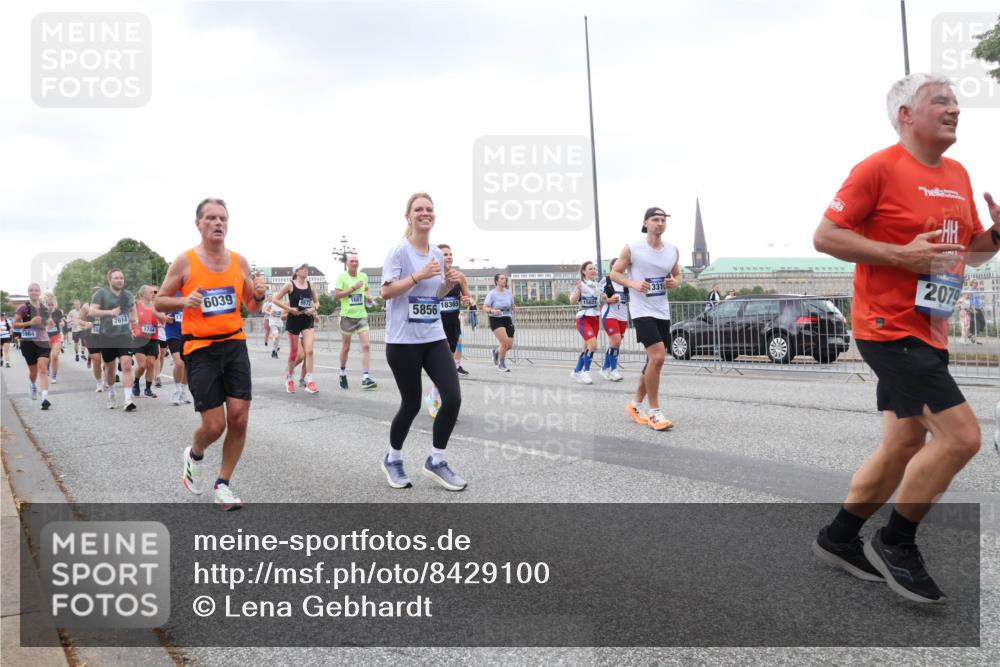 29.06.2025 - hella hamburg halbmarathon Lena Gebhardt http://msf.ph/oto/8429100 29.06.2025 10:54:00 Lombardsbrücke 5964, 7614, 1744, 17, 6039, 9572, 18365, 5856, 3310, 2079, 1017, 1263, 1687, 1744, 1753, 1762, 1779, 1789, 2079, 2372, 2429, 2600, 2761, 2854, 3055, 3079, 3187, 3188, 3249, 3465, 3467, 3557, 4323, 4595, 4685, 4801, 4838, 5157, 5430, 5514, 5804, 5817, 5856, 5857, 5898, 5964, 6039, 6192, 6273, 6306, 6468, 6583, 6913, 6987, 6988, 6996, 7039, 7498, 7537, 7611, 7614, 7874, 7890, 7946, 8867, 8924, 9077, 9138, 9203, 9503, 9531, 9572, 9771, 10207, 11390, 11785 meine-sportfotos.de
