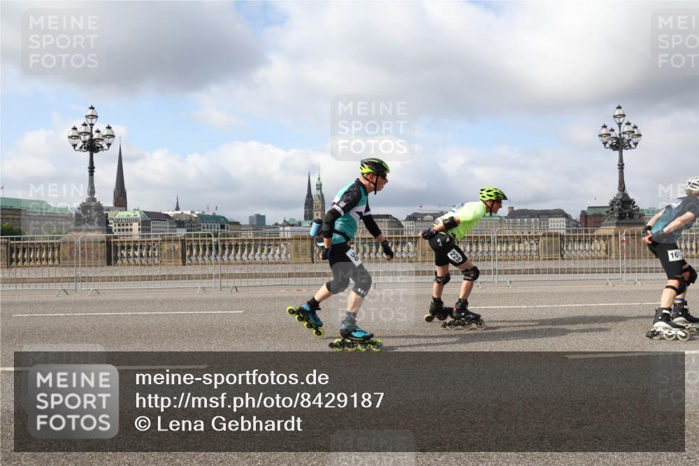 29.06.2025 - hella hamburg halbmarathon Lena Gebhardt http://msf.ph/oto/8429187 29.06.2025 08:59:40 Lombardsbrücke 228, 16 meine-sportfotos.de