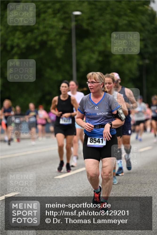 29.06.2025 - hella hamburg halbmarathon Dr. Thomas Lammeyer http://msf.ph/oto/8429201 29.06.2025 10:51:32 Kennedybrücke 1371, 1375, 1555, 1593, 1608, 1837, 1961, 2162, 2327, 2537, 2556, 2981, 3277, 3339, 3406, 3407, 3823, 4325, 4342, 5697, 5895, 6485, 6740, 6995, 7430, 7431, 7827, 7960, 8131, 8541, 8967, 9092, 9557, 9743, 10511, 10514, 10515, 10591, 11160, 11378 meine-sportfotos.de