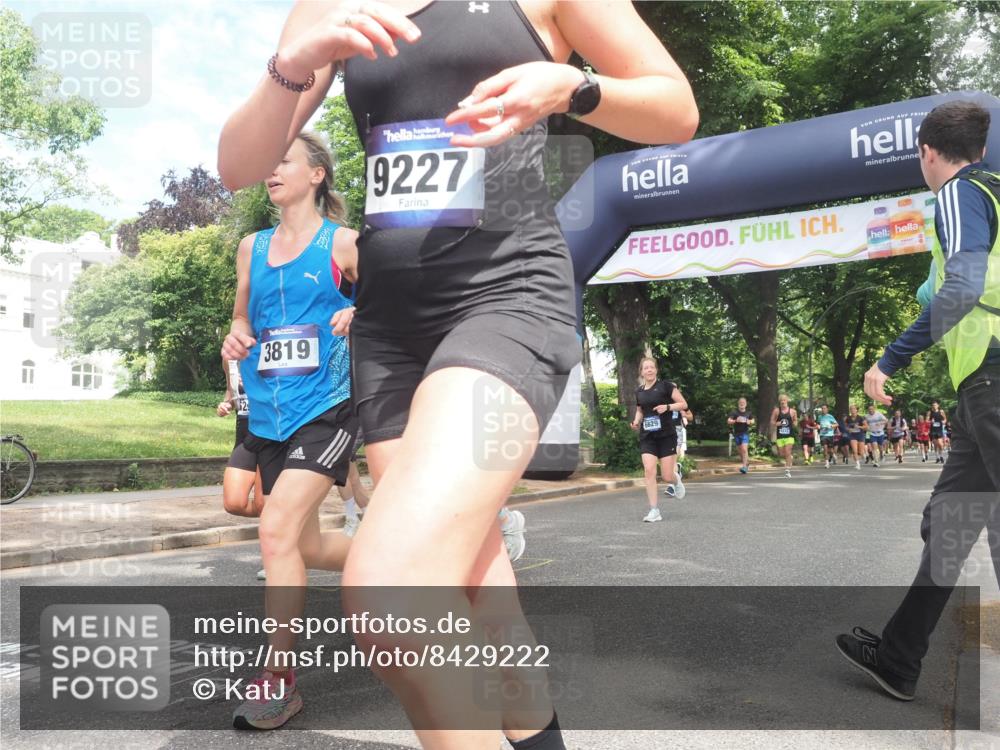 29.06.2025 - hella hamburg halbmarathon KatJ http://msf.ph/oto/8429222 29.06.2025 10:41:08 Zwischen KM18-KM19 1482, 1870, 2346, 2518, 3059, 3096, 3819, 5259, 5866, 6294, 6629, 8487 meine-sportfotos.de