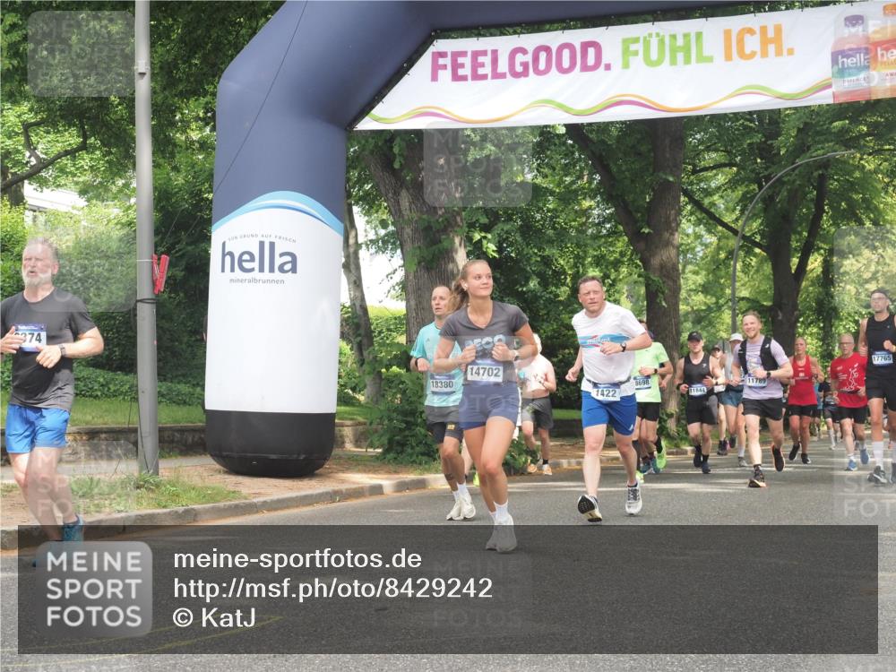 29.06.2025 - hella hamburg halbmarathon KatJ http://msf.ph/oto/8429242 29.06.2025 10:41:13 Zwischen KM18-KM19 1422, 1442, 2518, 3059, 6294, 6374, 6629 meine-sportfotos.de