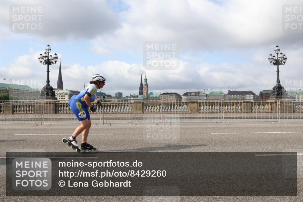 29.06.2025 - hella hamburg halbmarathon Lena Gebhardt http://msf.ph/oto/8429260 29.06.2025 08:59:42 Lombardsbrücke 470 meine-sportfotos.de