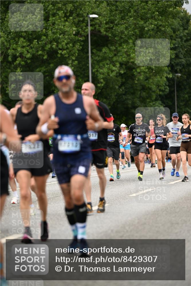 29.06.2025 - hella hamburg halbmarathon Dr. Thomas Lammeyer http://msf.ph/oto/8429307 29.06.2025 10:51:34 Kennedybrücke 1371, 1555, 1593, 1608, 1837, 1961, 2162, 2327, 2500, 2537, 2556, 2981, 3277, 3339, 3406, 3407, 3823, 4325, 4342, 5697, 5700, 5895, 6485, 6740, 6995, 7430, 7431, 7827, 7960, 8131, 8541, 8967, 9092, 9557, 9743, 10511, 10514, 10515, 10591, 11160, 11378 meine-sportfotos.de