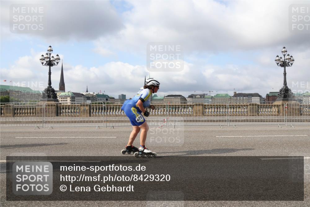 29.06.2025 - hella hamburg halbmarathon Lena Gebhardt http://msf.ph/oto/8429320 29.06.2025 08:59:43 Lombardsbrücke 470 meine-sportfotos.de