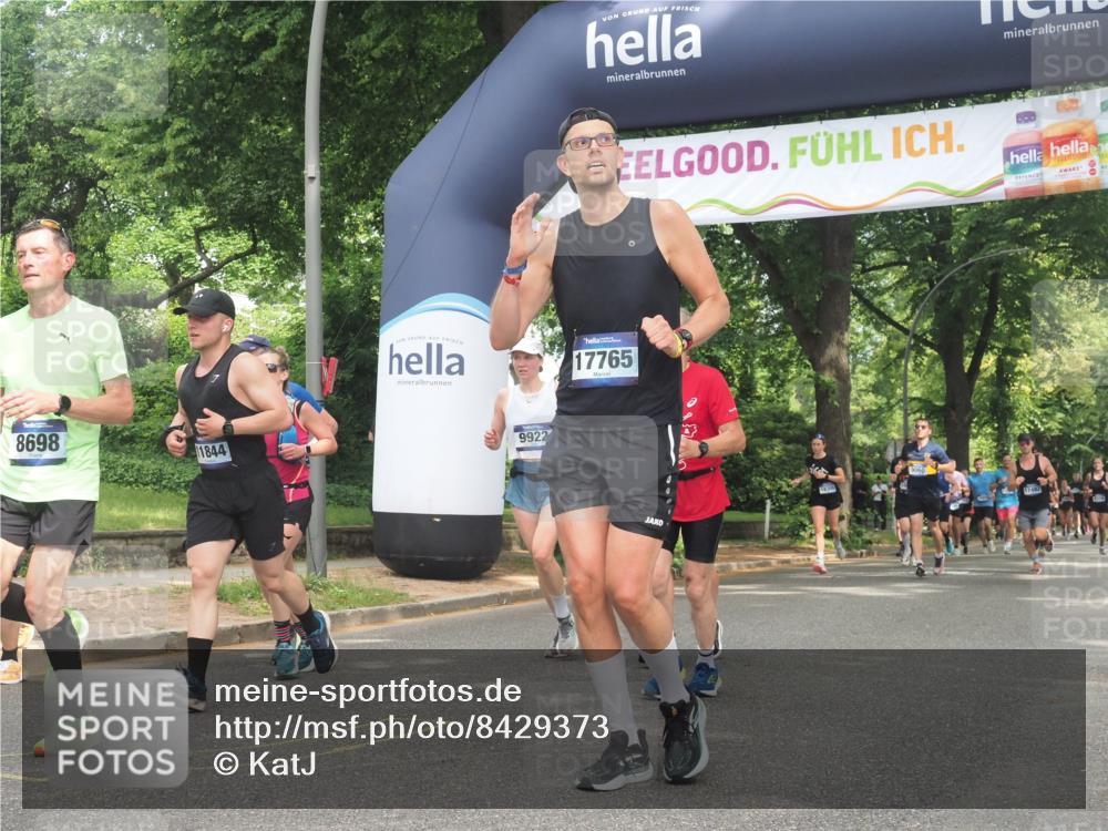 29.06.2025 - hella hamburg halbmarathon KatJ http://msf.ph/oto/8429373 29.06.2025 10:41:17 Zwischen KM18-KM19 1422, 1442, 2630, 4587, 6374, 6938, 8698 meine-sportfotos.de
