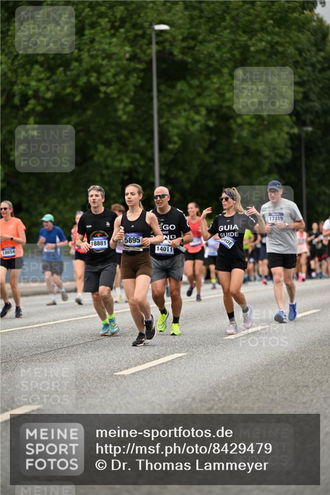 29.06.2025 - hella hamburg halbmarathon Dr. Thomas Lammeyer http://msf.ph/oto/8429479 29.06.2025 10:51:37 Kennedybrücke 1555, 1593, 1608, 2162, 2327, 2500, 2537, 2556, 2981, 3277, 3339, 3406, 3407, 3823, 4325, 4342, 5697, 5700, 5895, 6740, 6995, 7827, 7960, 8131, 8541, 8967, 9092, 9557, 9743, 10511, 10514, 10515, 10591, 11160, 11378 meine-sportfotos.de