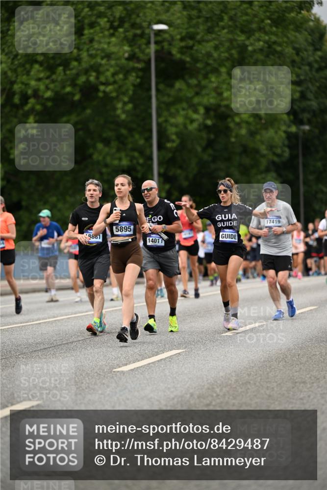 29.06.2025 - hella hamburg halbmarathon Dr. Thomas Lammeyer http://msf.ph/oto/8429487 29.06.2025 10:51:37 Kennedybrücke 1555, 1593, 1608, 2162, 2327, 2500, 2537, 2556, 2981, 3277, 3339, 3406, 3407, 3823, 4325, 4342, 5697, 5700, 5895, 6740, 6995, 7827, 7960, 8131, 8541, 8967, 9092, 9557, 9743, 10511, 10514, 10515, 10591, 11160, 11378 meine-sportfotos.de