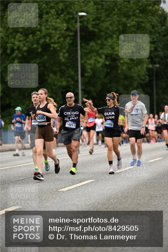 29.06.2025 - hella hamburg halbmarathon Dr. Thomas Lammeyer http://msf.ph/oto/8429505 29.06.2025 10:51:37 Kennedybrücke 1555, 1593, 1608, 2162, 2327, 2500, 2537, 2556, 2981, 3277, 3339, 3406, 3407, 3823, 4325, 4342, 5697, 5700, 5895, 6740, 6995, 7827, 7960, 8131, 8541, 8967, 9092, 9557, 9743, 10511, 10514, 10515, 10591, 11160, 11378 meine-sportfotos.de