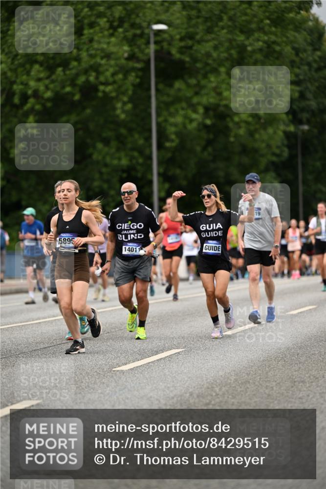 29.06.2025 - hella hamburg halbmarathon Dr. Thomas Lammeyer http://msf.ph/oto/8429515 29.06.2025 10:51:37 Kennedybrücke 1555, 1593, 1608, 2162, 2327, 2500, 2537, 2556, 2981, 3277, 3339, 3406, 3407, 3823, 4325, 4342, 5697, 5700, 5895, 6740, 6995, 7827, 7960, 8131, 8541, 8967, 9092, 9557, 9743, 10511, 10514, 10515, 10591, 11160, 11378 meine-sportfotos.de