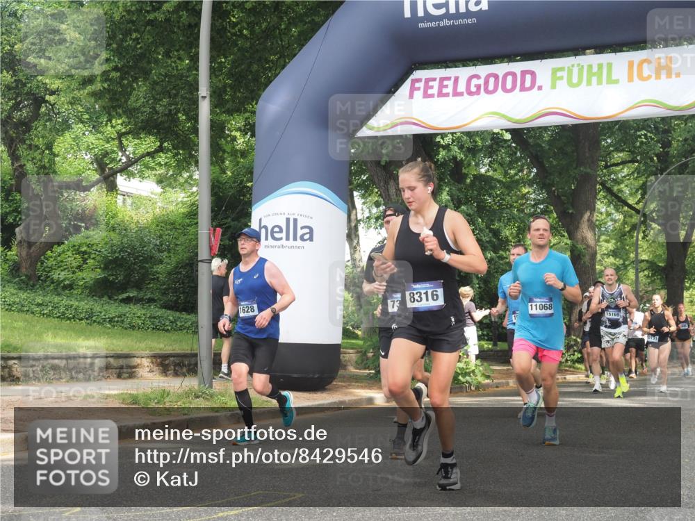 29.06.2025 - hella hamburg halbmarathon KatJ http://msf.ph/oto/8429546 29.06.2025 10:41:23 Zwischen KM18-KM19 1496, 1628, 2630, 6938, 7395, 8316, 8698 meine-sportfotos.de