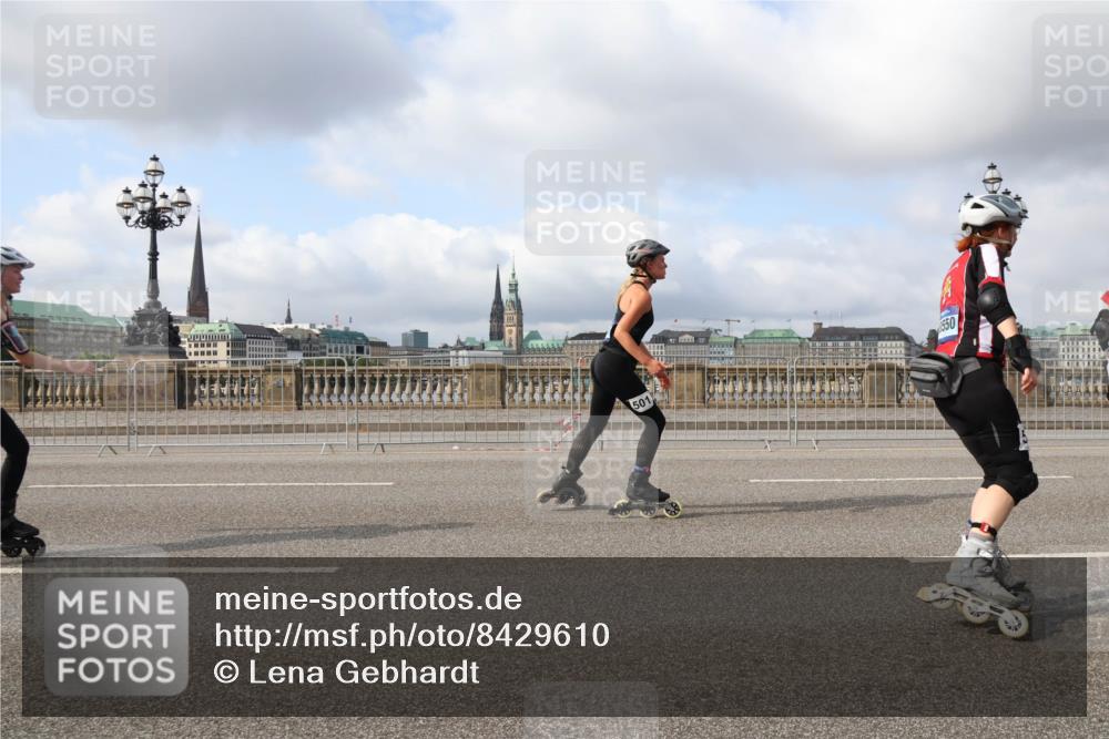 29.06.2025 - hella hamburg halbmarathon Lena Gebhardt http://msf.ph/oto/8429610 29.06.2025 08:59:44 Lombardsbrücke 501, 1550 meine-sportfotos.de