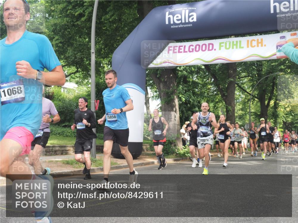 29.06.2025 - hella hamburg halbmarathon KatJ http://msf.ph/oto/8429611 29.06.2025 10:41:25 Zwischen KM18-KM19 1496, 1628, 2561, 7395, 8316 meine-sportfotos.de