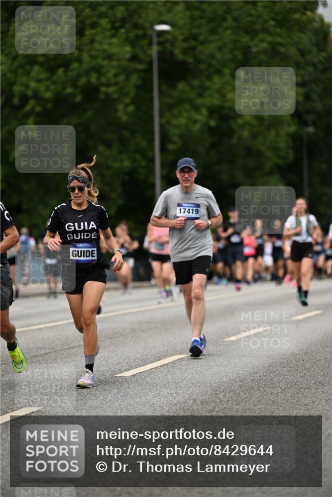 29.06.2025 - hella hamburg halbmarathon Dr. Thomas Lammeyer http://msf.ph/oto/8429644 29.06.2025 10:51:40 Kennedybrücke 1555, 1593, 2162, 2211, 2500, 2537, 2556, 2981, 3277, 3339, 3406, 3407, 3823, 4325, 4342, 5700, 5895, 6740, 6995, 7827, 7960, 8131, 8541, 9092, 9557, 9743, 9758, 10511, 10591, 11378 meine-sportfotos.de