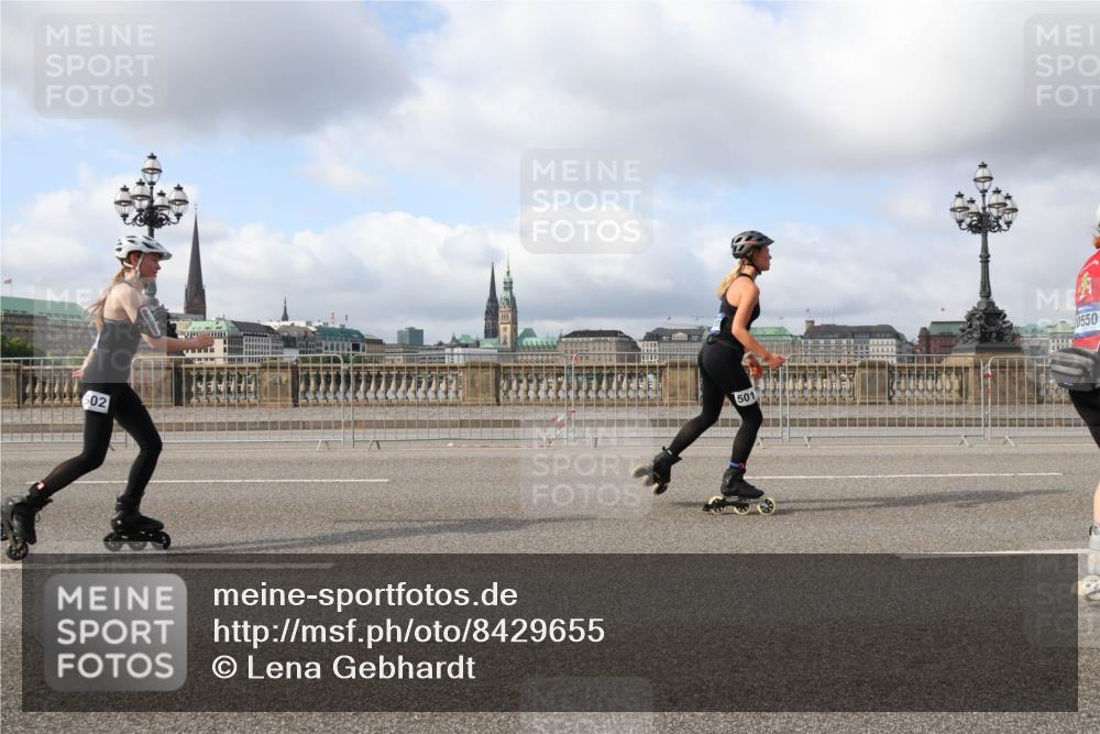 29.06.2025 - hella hamburg halbmarathon Lena Gebhardt http://msf.ph/oto/8429655 29.06.2025 08:59:44 Lombardsbrücke 502, 501, 0550 meine-sportfotos.de