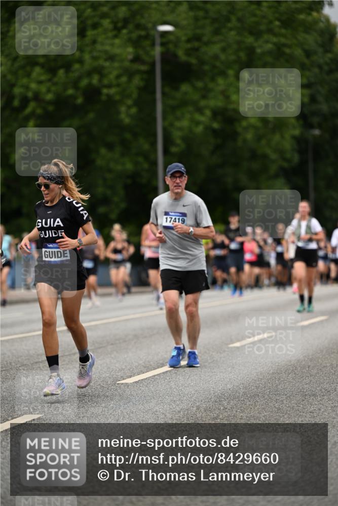 29.06.2025 - hella hamburg halbmarathon Dr. Thomas Lammeyer http://msf.ph/oto/8429660 29.06.2025 10:51:40 Kennedybrücke 1555, 1593, 2162, 2211, 2500, 2537, 2556, 2981, 3277, 3339, 3406, 3407, 3823, 4325, 4342, 5700, 5895, 6740, 6995, 7827, 7960, 8131, 8541, 9092, 9557, 9743, 9758, 10511, 10591, 11378 meine-sportfotos.de