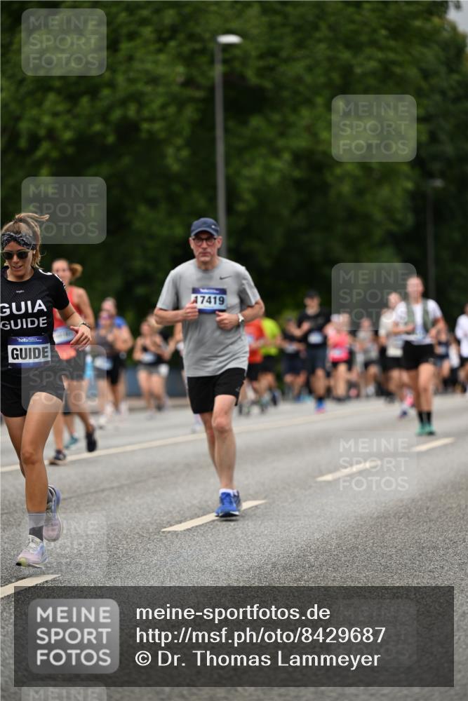 29.06.2025 - hella hamburg halbmarathon Dr. Thomas Lammeyer http://msf.ph/oto/8429687 29.06.2025 10:51:41 Kennedybrücke 1555, 1593, 2162, 2211, 2500, 2537, 2556, 2981, 3277, 3339, 3406, 3407, 3823, 4325, 4342, 5700, 5895, 6995, 7827, 7960, 8131, 8541, 9092, 9557, 9743, 9758, 10511, 10591, 11378 meine-sportfotos.de
