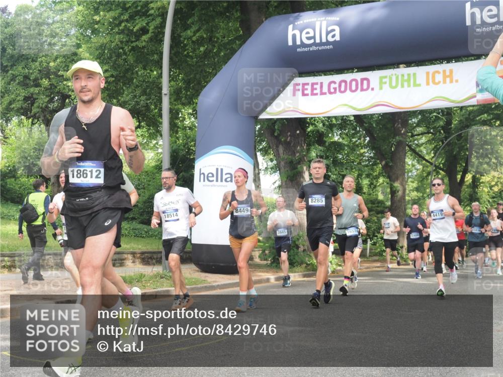 29.06.2025 - hella hamburg halbmarathon KatJ http://msf.ph/oto/8429746 29.06.2025 10:41:30 Zwischen KM18-KM19 1496, 1628, 2561, 4419, 7129, 8285, 8449 meine-sportfotos.de