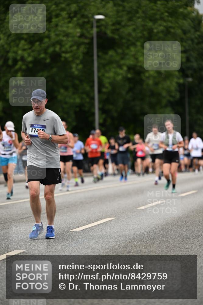 29.06.2025 - hella hamburg halbmarathon Dr. Thomas Lammeyer http://msf.ph/oto/8429759 29.06.2025 10:51:42 Kennedybrücke 1555, 1593, 2162, 2211, 2500, 2537, 2556, 2981, 3277, 3339, 3823, 4325, 4342, 5700, 5895, 6995, 7827, 7960, 8131, 8541, 9092, 9557, 9743, 9758, 10511, 11276, 11378 meine-sportfotos.de