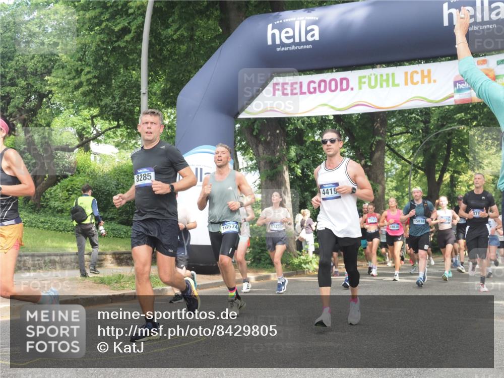 29.06.2025 - hella hamburg halbmarathon KatJ http://msf.ph/oto/8429805 29.06.2025 10:41:31 Zwischen KM18-KM19 1496, 1628, 2561, 3945, 4419, 7129, 8285, 8449 meine-sportfotos.de