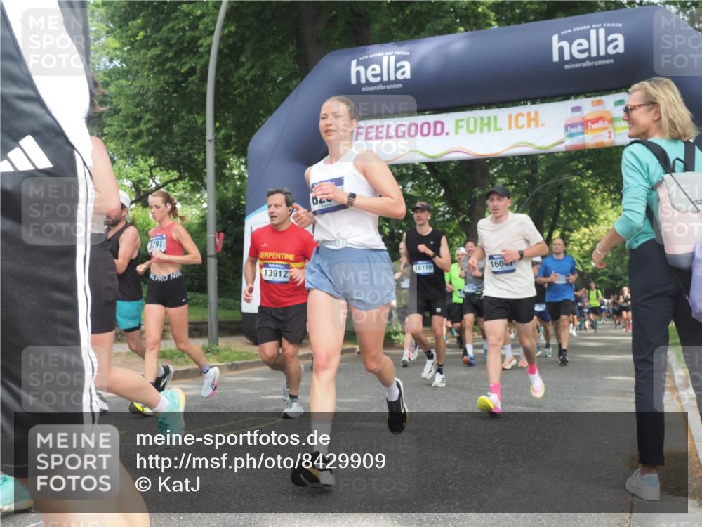 29.06.2025 - hella hamburg halbmarathon KatJ http://msf.ph/oto/8429909 29.06.2025 10:41:35 Zwischen KM18-KM19 1410, 2354, 3791, 3945, 4419, 4903, 6260, 7973, 8285, 8394, 8449, 8514 meine-sportfotos.de