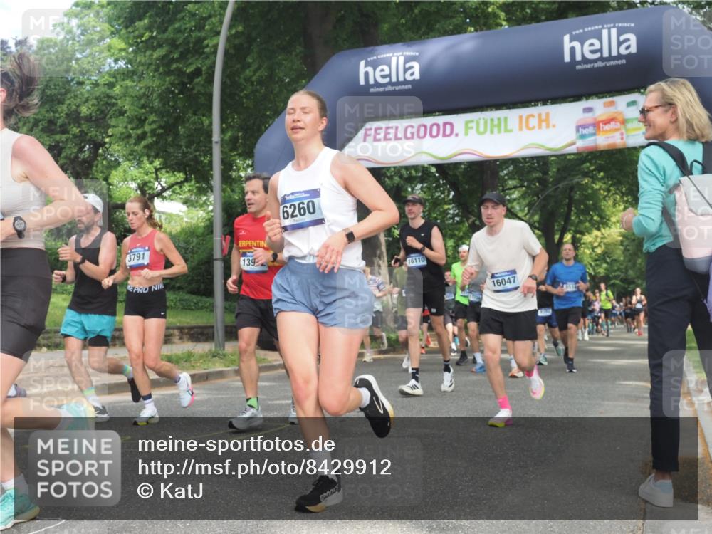 29.06.2025 - hella hamburg halbmarathon KatJ http://msf.ph/oto/8429912 29.06.2025 10:41:35 Zwischen KM18-KM19 1410, 2354, 3791, 3945, 4419, 4903, 6260, 7973, 8285, 8394, 8449, 8514 meine-sportfotos.de