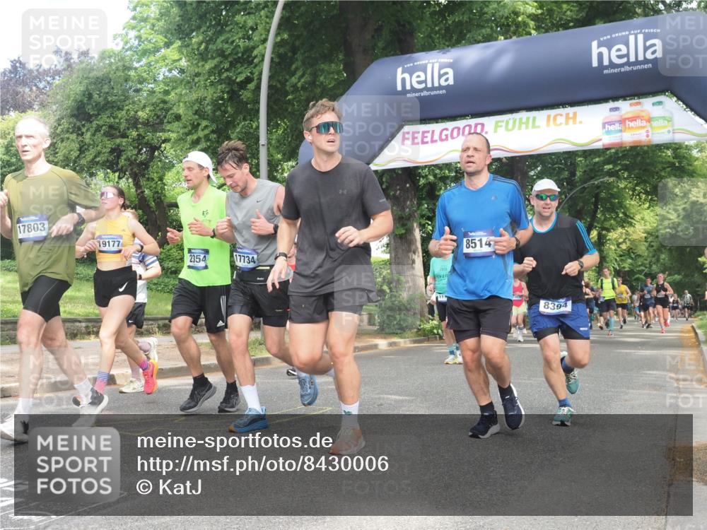 29.06.2025 - hella hamburg halbmarathon KatJ http://msf.ph/oto/8430006 29.06.2025 10:41:38 Zwischen KM18-KM19 1327, 1410, 2354, 3791, 3945, 4903, 5319, 6260, 7973, 8394, 8514 meine-sportfotos.de