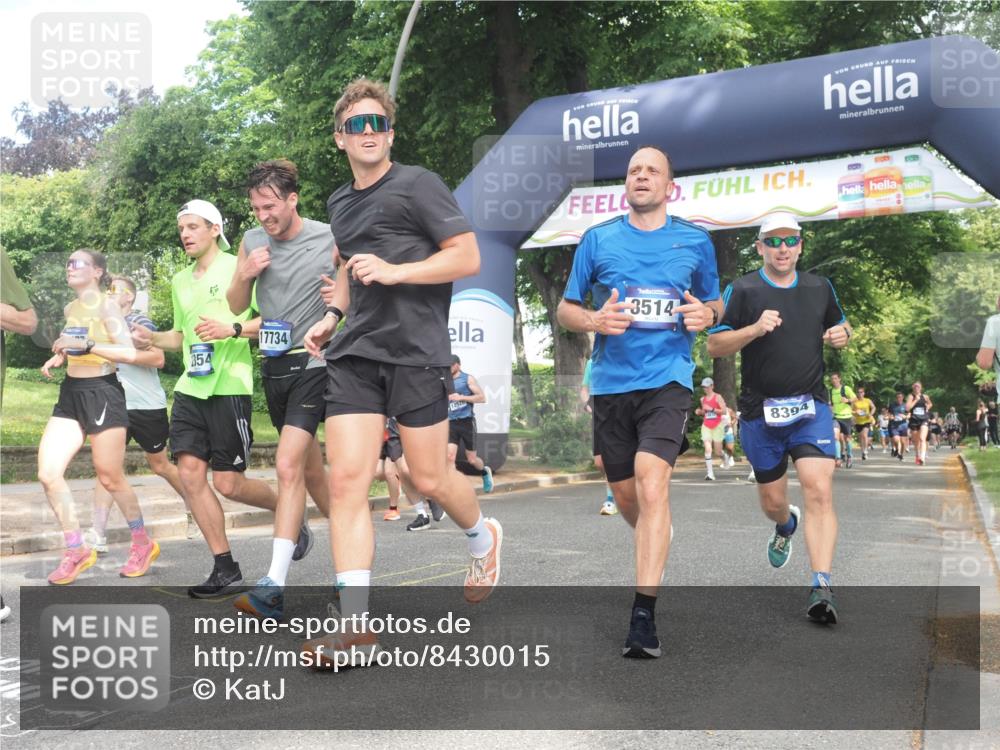 29.06.2025 - hella hamburg halbmarathon KatJ http://msf.ph/oto/8430015 29.06.2025 10:41:38 Zwischen KM18-KM19 1327, 1410, 2354, 3791, 3945, 4903, 5319, 6260, 7973, 8394, 8514 meine-sportfotos.de