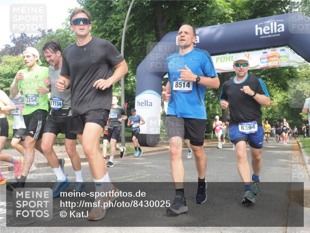 29.06.2025 - hella hamburg halbmarathon KatJ http://msf.ph/oto/8430025 29.06.2025 10:41:38 Zwischen KM18-KM19 1327, 1410, 2354, 3791, 3945, 4903, 5319, 6260, 7973, 8394, 8514 meine-sportfotos.de