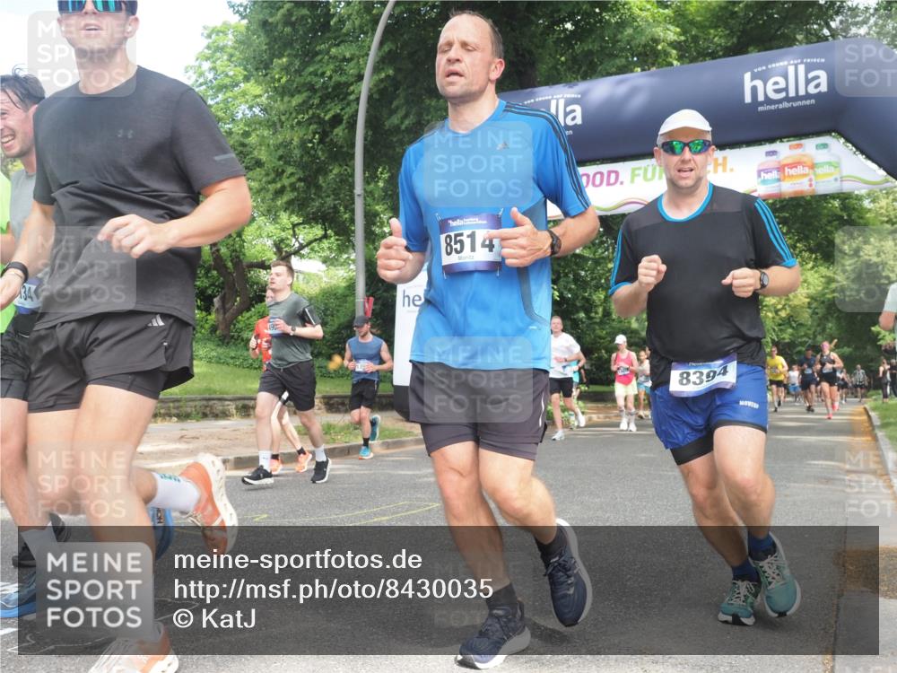 29.06.2025 - hella hamburg halbmarathon KatJ http://msf.ph/oto/8430035 29.06.2025 10:41:38 Zwischen KM18-KM19 1327, 1410, 2354, 3791, 3945, 4903, 5319, 6260, 7973, 8394, 8514 meine-sportfotos.de
