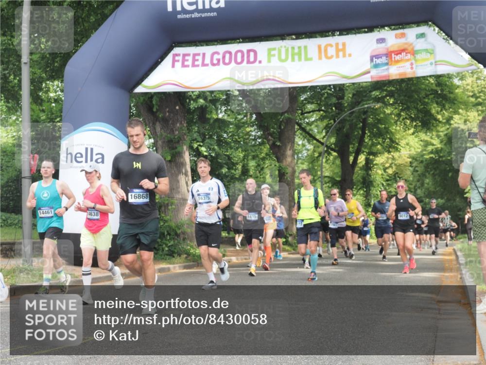 29.06.2025 - hella hamburg halbmarathon KatJ http://msf.ph/oto/8430058 29.06.2025 10:41:41 Zwischen KM18-KM19 1327, 1410, 1815, 2354, 3791, 4903, 5319, 8394, 8514 meine-sportfotos.de