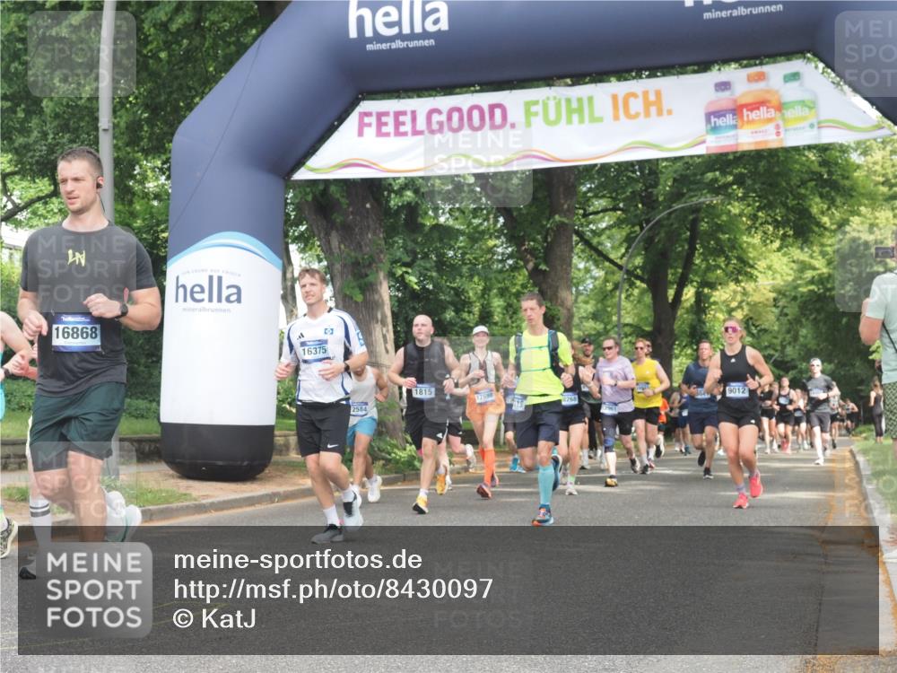 29.06.2025 - hella hamburg halbmarathon KatJ http://msf.ph/oto/8430097 29.06.2025 10:41:41 Zwischen KM18-KM19 1327, 1410, 1815, 2354, 3791, 4903, 5319, 8394, 8514 meine-sportfotos.de