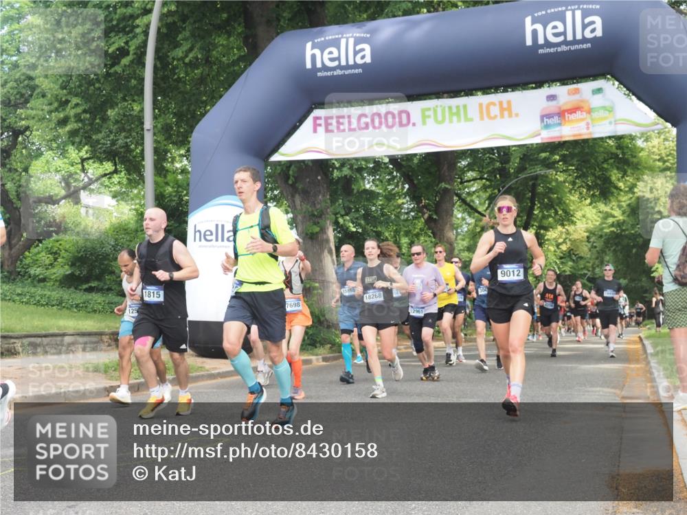 29.06.2025 - hella hamburg halbmarathon KatJ http://msf.ph/oto/8430158 29.06.2025 10:41:43 Zwischen KM18-KM19 1327, 1815, 2119, 2354, 3041, 4903, 5319, 8394, 8514 meine-sportfotos.de
